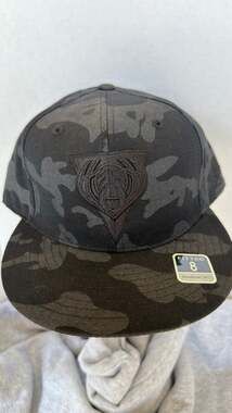 Milwaukee Bucks Black Camo Fitted Hat - Reebok - Size 8 - New With Tags